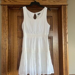 White Sleeveless Dress